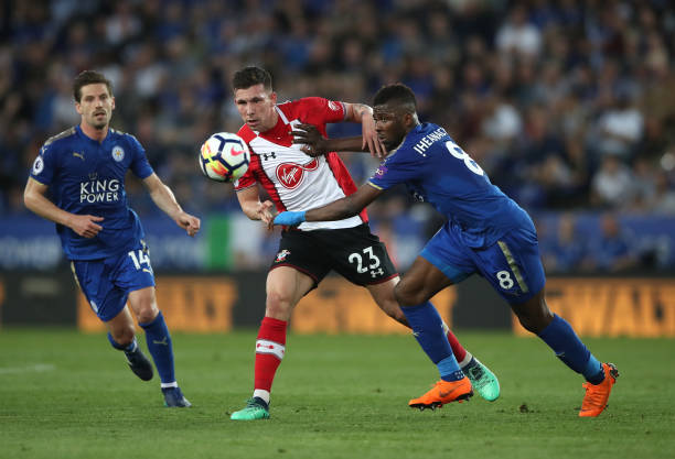 中资金相对 中资金相对