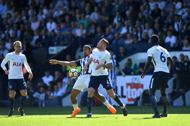 随着全球足 随着全球足